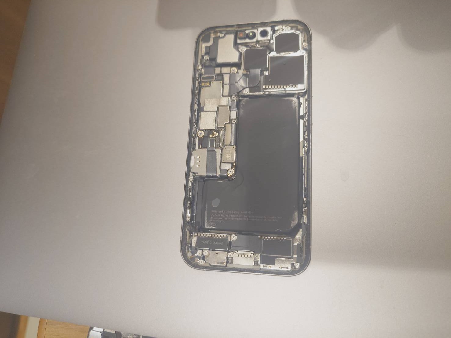 【板橋よりご来店】iPhone15Proのバッテリー交換修理をご依頼いただきました！